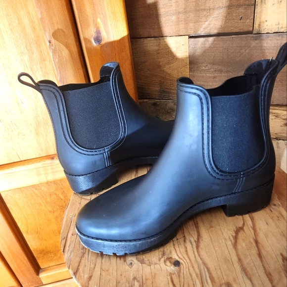JEFFREY CAMPBELL BLACK MATTE CLOUDY WATERPROOF CHELSEA BOOTS-SEE DESCRIPTION - Picture 6 of 10
